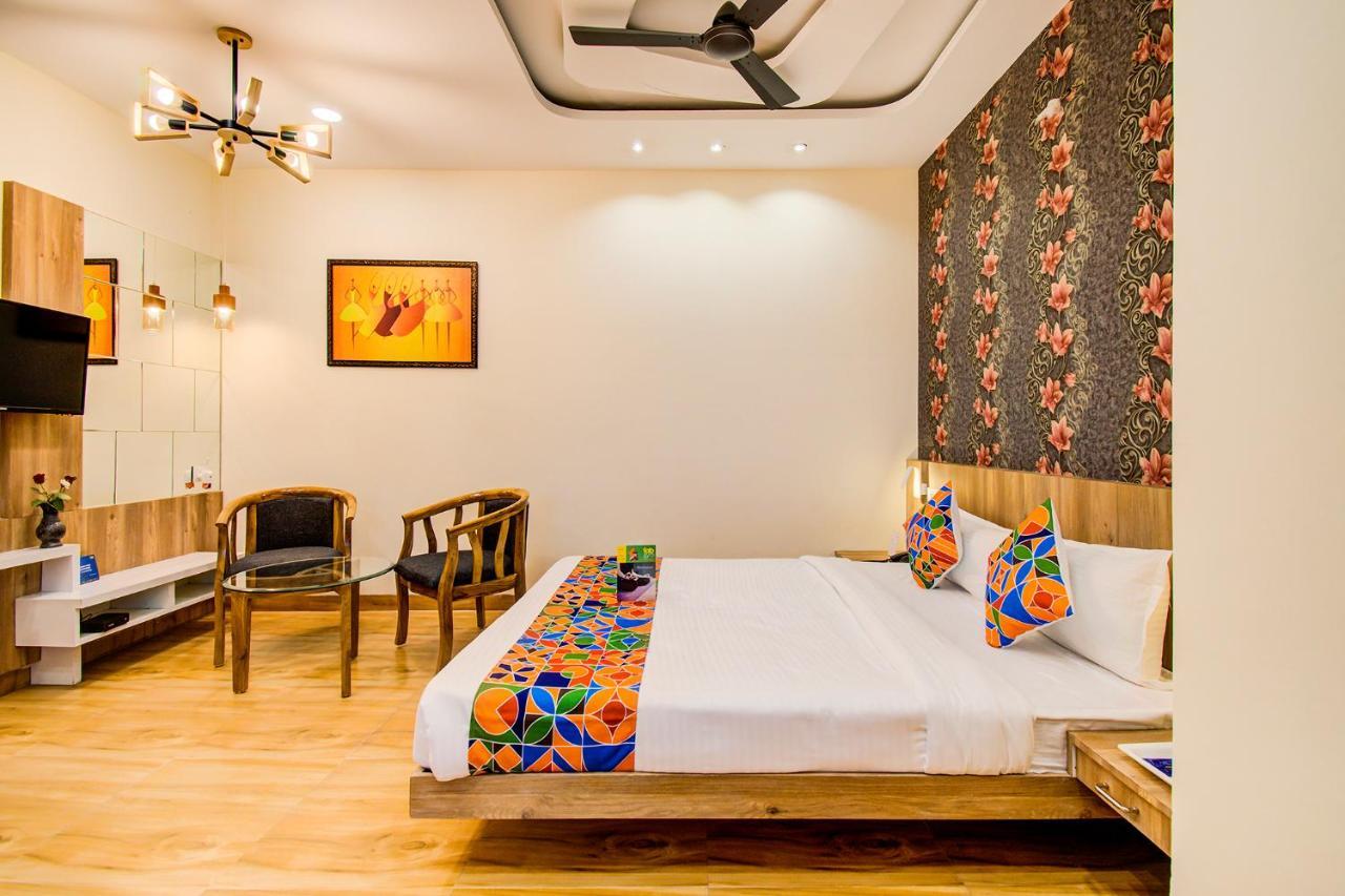 Fabhotel Prime Om Epic Vijay Nagar Indore Esterno foto