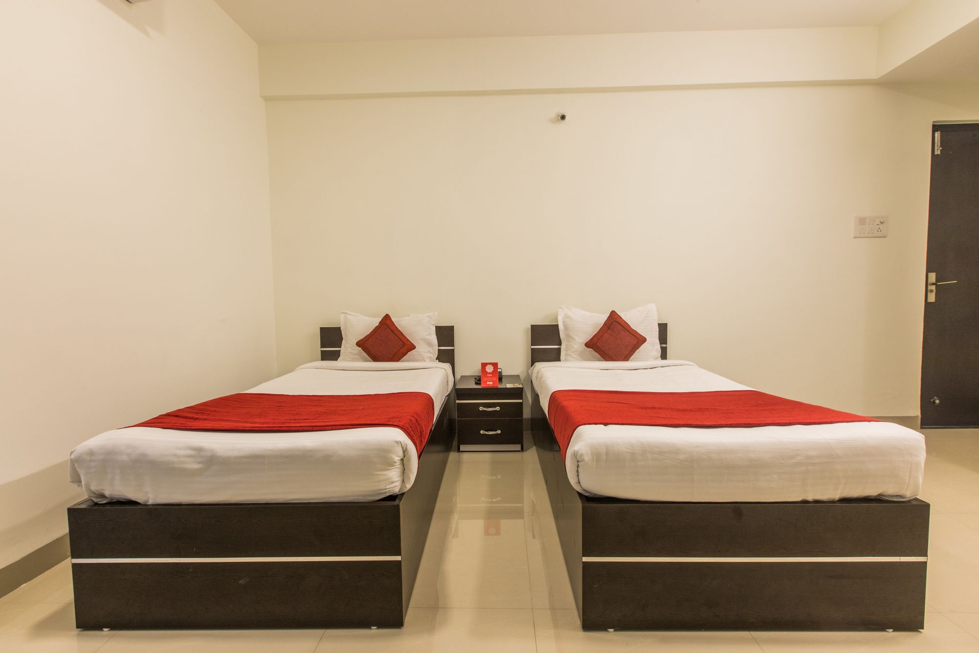 Fabhotel Prime Om Epic Vijay Nagar Indore Esterno foto